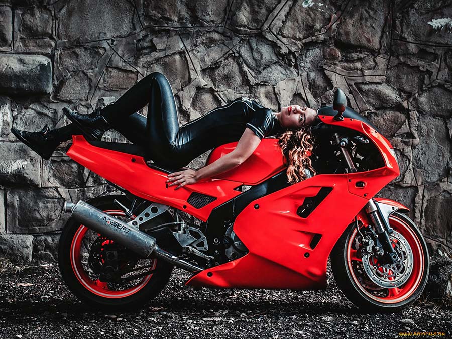 Beautiful girl Beautiful girls and motorcycles in Vishakhapatnam