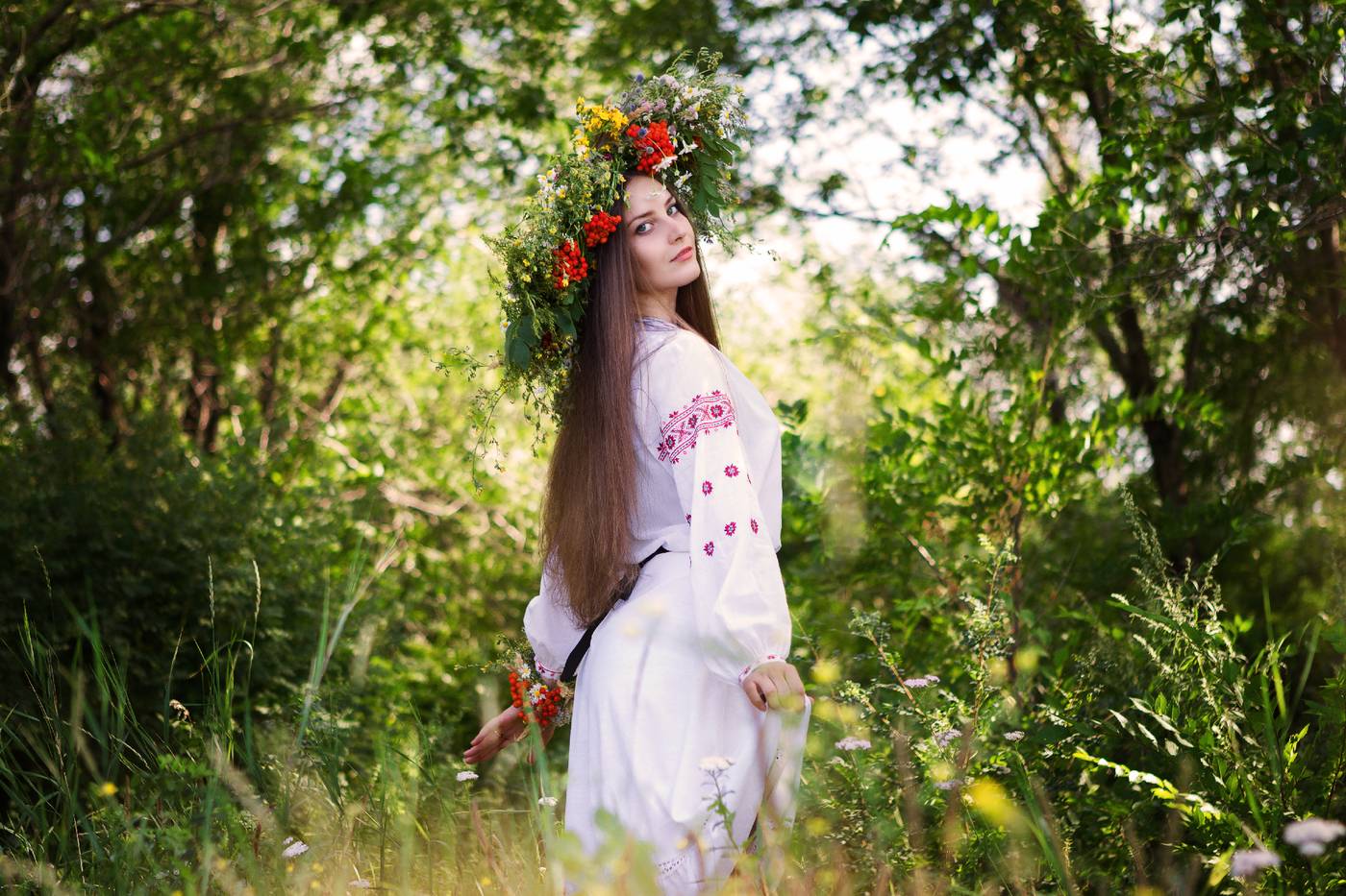 Slavic girls brings the glow — live moments in Vishakhapatnam